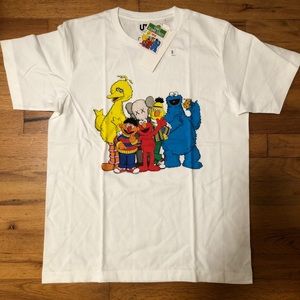Kaws X Sesame Street Graphic T-Shirt